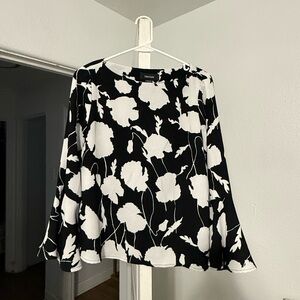 Karen Kane Black and White Floral Shirt